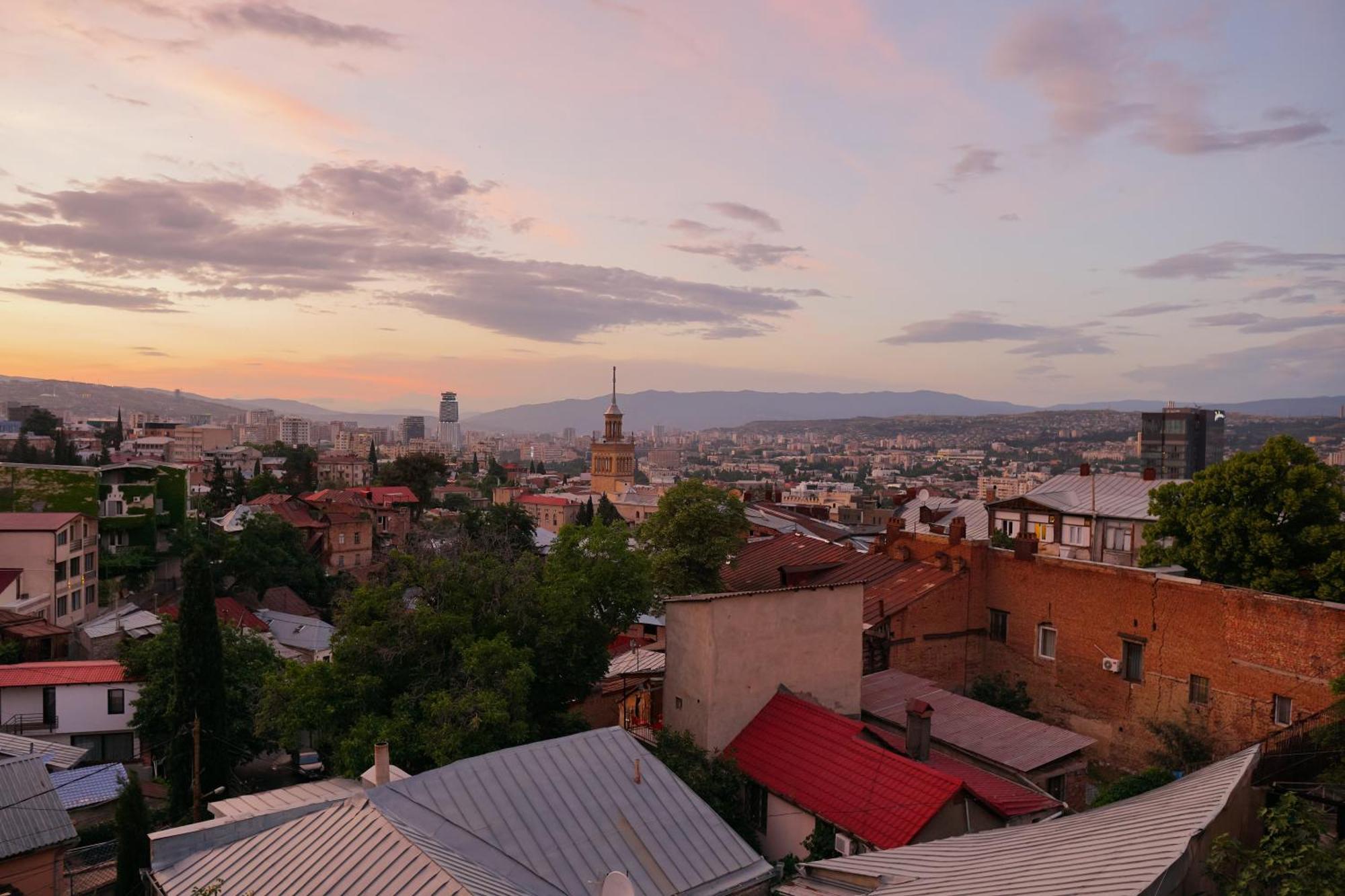 Honeymoon Apartments In Old Tbilisi Buitenkant foto